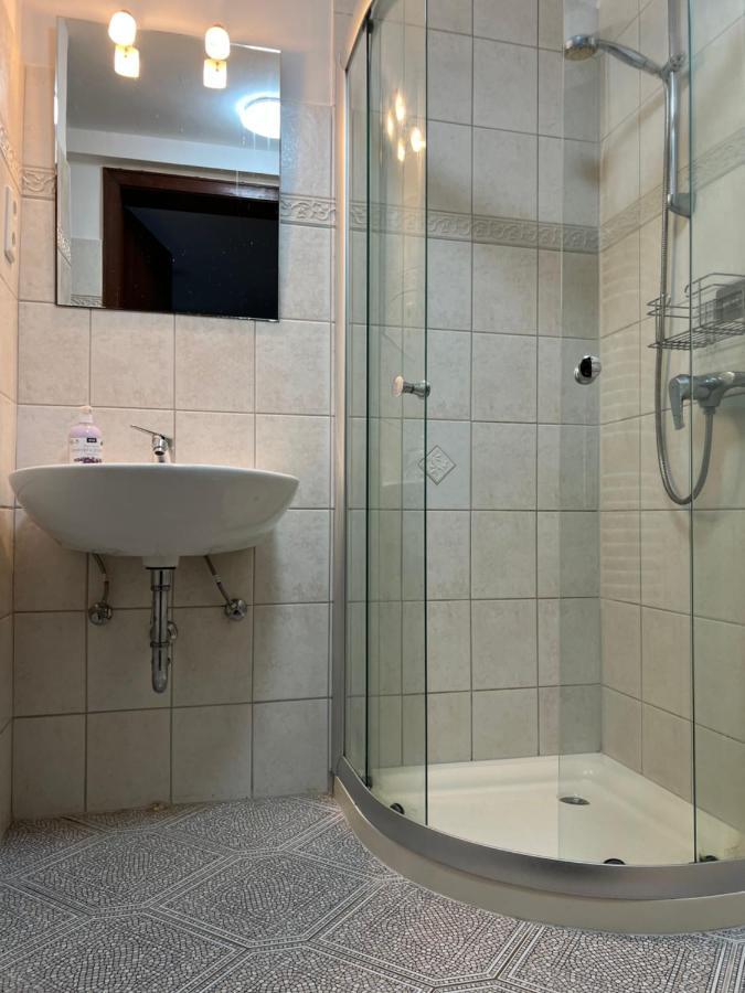 Hummelglueck - Ferienwohnung Mit Terrasse In 30 Min In Hh City Bendestorf Exterior foto